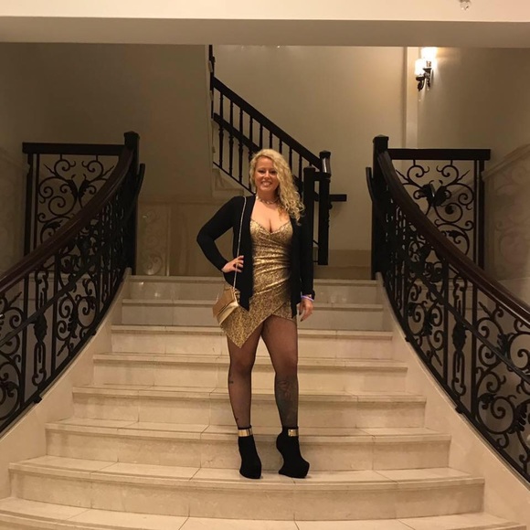 Gold Dress - Picture 2 of 8